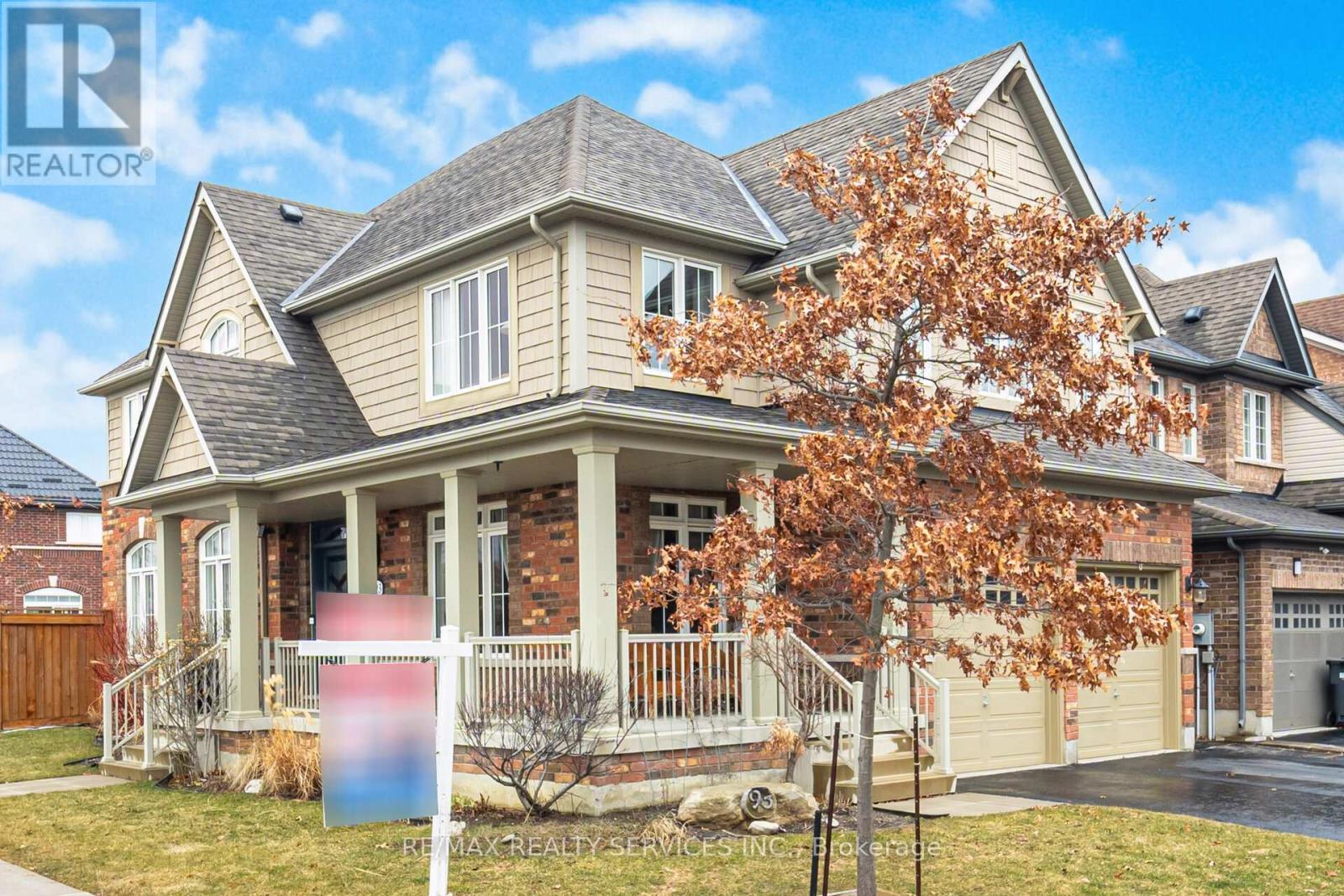 93 Learmont Avenue, Caledon, Ontario  L7C 3R4 - Photo 3 - W12913748