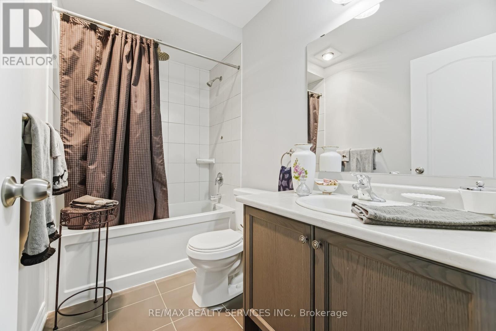 93 Learmont Avenue, Caledon, Ontario  L7C 3R4 - Photo 39 - W12913748