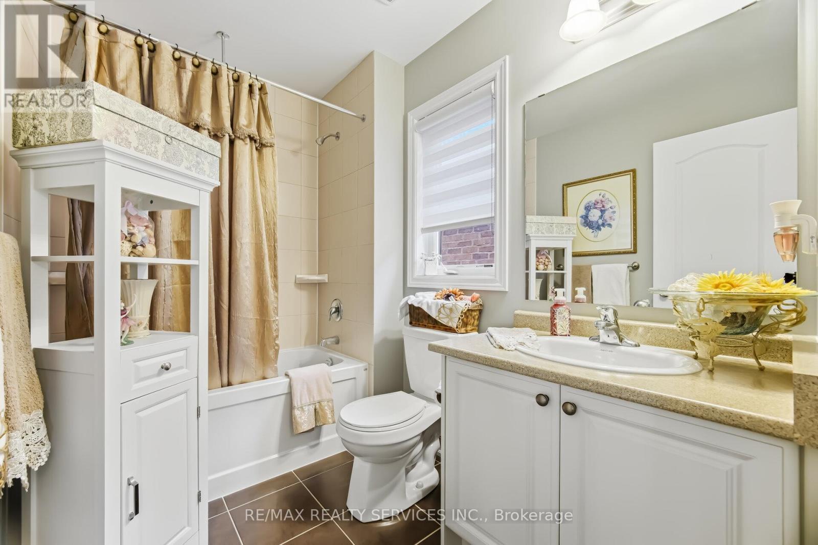 93 Learmont Avenue, Caledon, Ontario  L7C 3R4 - Photo 45 - W12913748