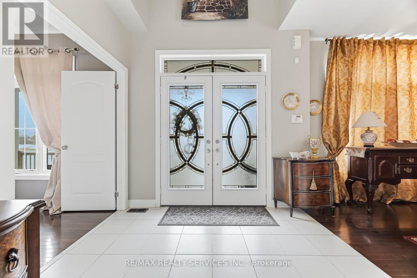 93 Learmont Avenue, Caledon, Ontario  L7C 3R4 - Photo 7 - W12913748