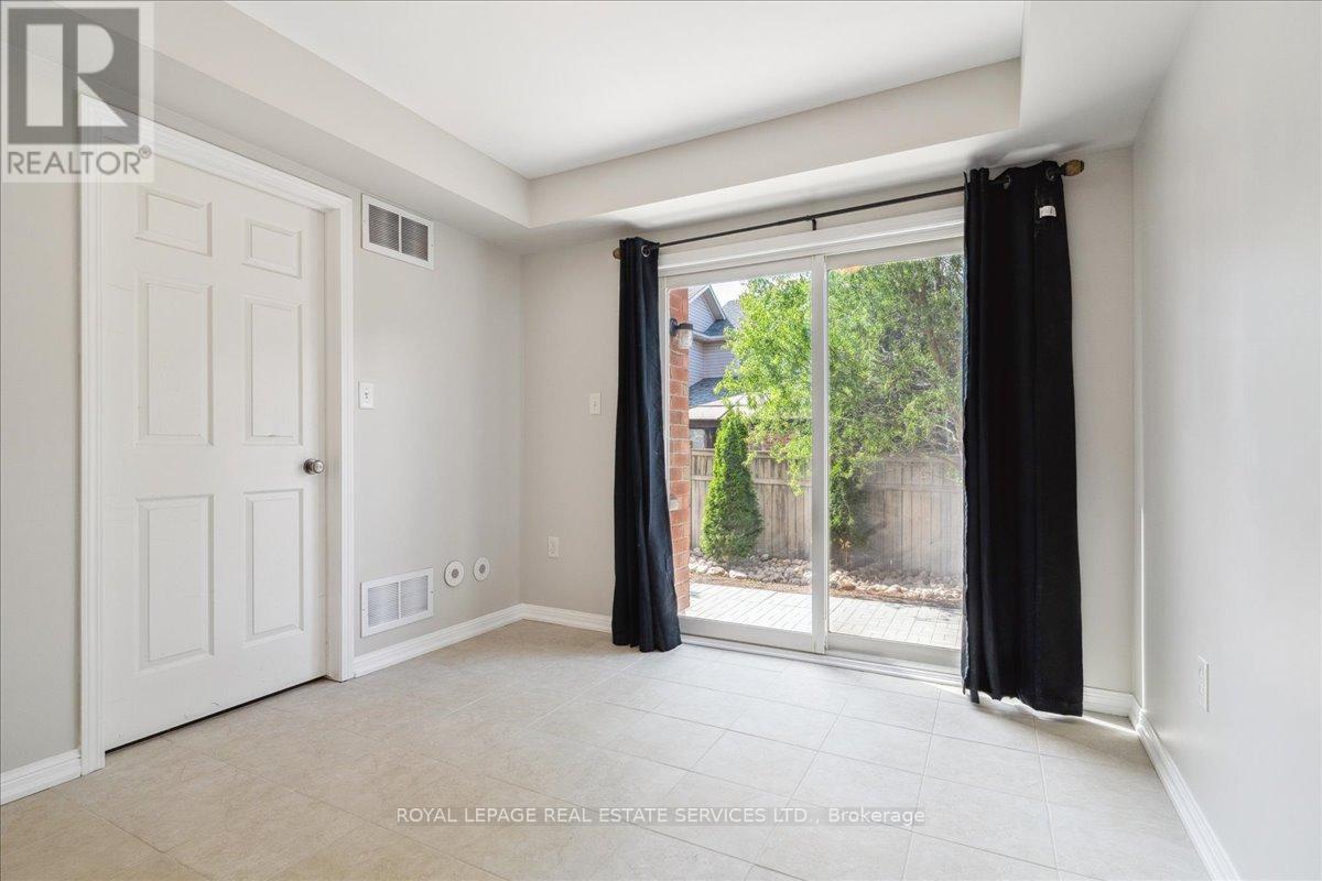 17 - 3050 Rotary Way, Burlington (Alton), Ontario  L7M 0G8 - Photo 7 - W12913776