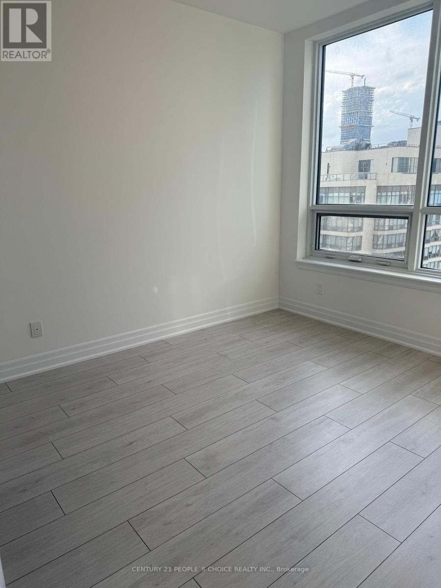 2001 - 30 Elm Drive W, Mississauga, Ontario  L5B 0N6 - Photo 12 - W12913778