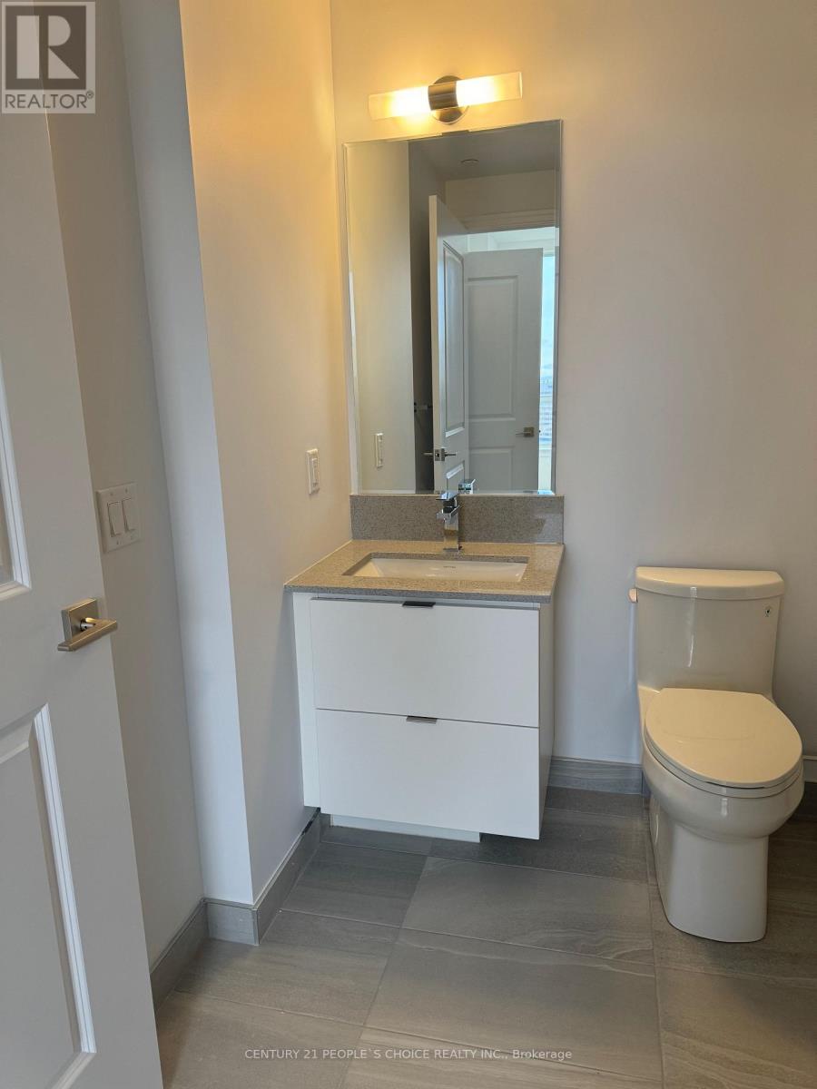 2001 - 30 Elm Drive W, Mississauga, Ontario  L5B 0N6 - Photo 7 - W12913778