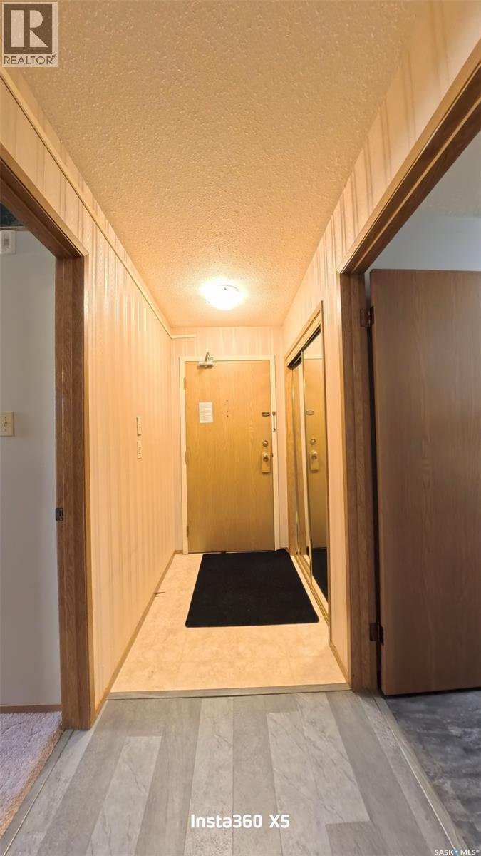 204 3130 Louise Street, Saskatoon, Saskatchewan  S7J 3L8 - Photo 2 - SK031104