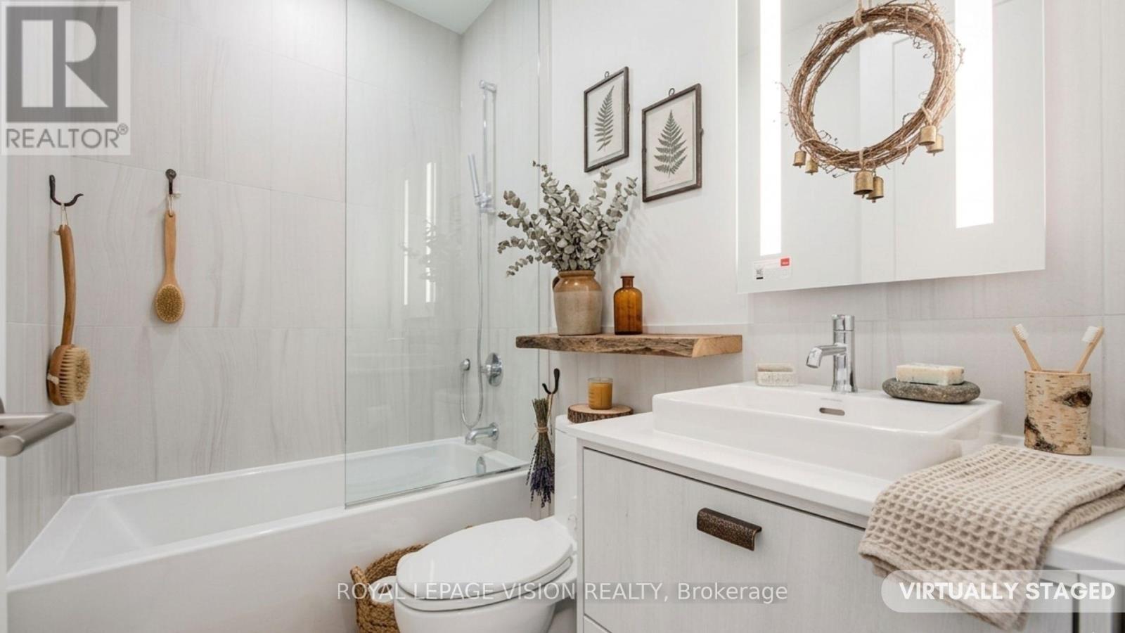 222 - 858 Dupont Street, Toronto, Ontario  M6G 0C1 - Photo 4 - W12778010