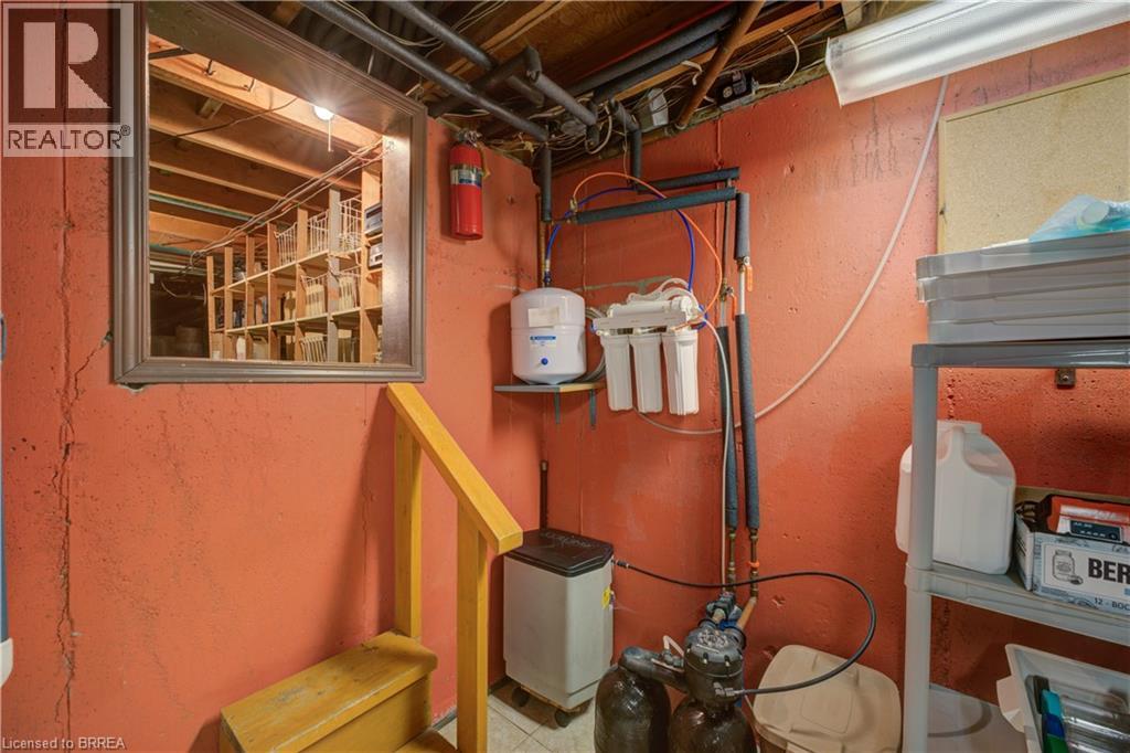 9 Summerhayes Crescent, Brantford, Ontario  N3R 5H9 - Photo 37 - 40810330