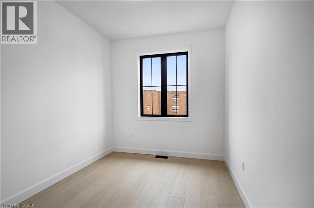 109 Winniett Street, Brantford, Ontario  N3T 1N1 - Photo 35 - 40809161