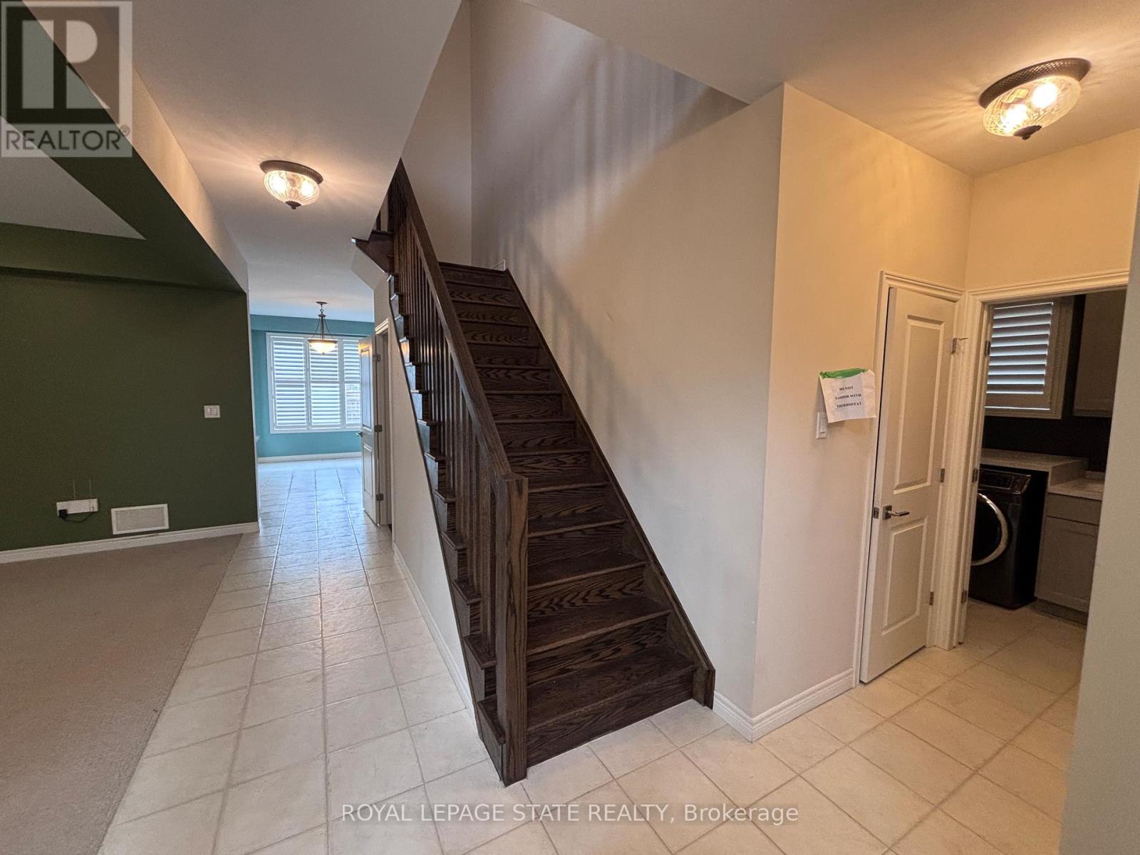 419 Macintosh Drive, Hamilton, Ontario  L8E 0H9 - Photo 7 - X12913436