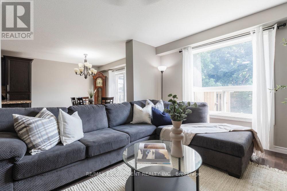 16 Avatar Place, Hamilton, Ontario  L0R 1W0 - Photo 8 - X12913568