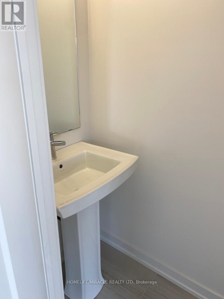 D5 - 10 Palace Street, Kitchener, Ontario  N2E 0J3 - Photo 7 - X12913582