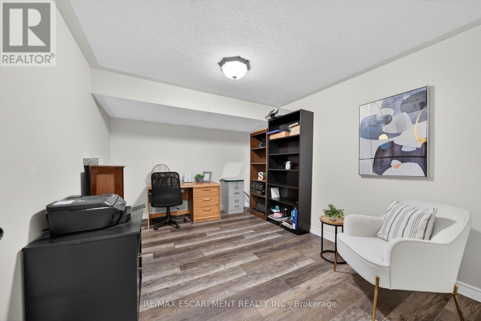 31 Sycamore Drive, Norfolk, Ontario N0A 1N6 - Photo 34 - X12913604