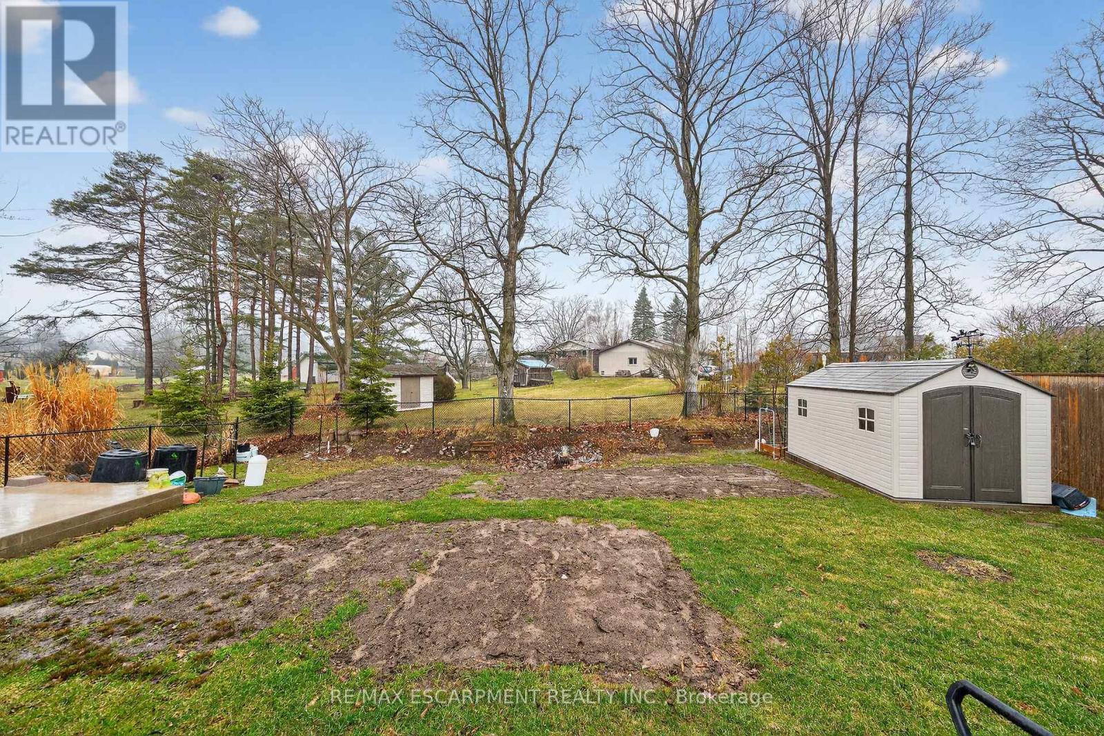 31 Sycamore Drive, Norfolk, Ontario N0A 1N6 - Photo 41 - X12913604