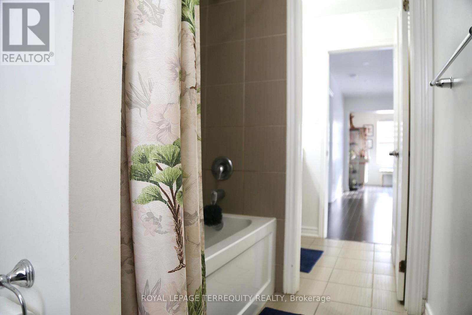 6244 St Michael Avenue, Niagara Falls, Ontario  L2H 0C8 - Photo 22 - X12913650