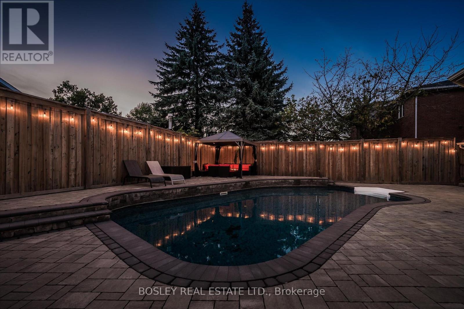 601 Sandringham Drive, Waterloo, Ontario  N2K 3L5 - Photo 34 - X12913666