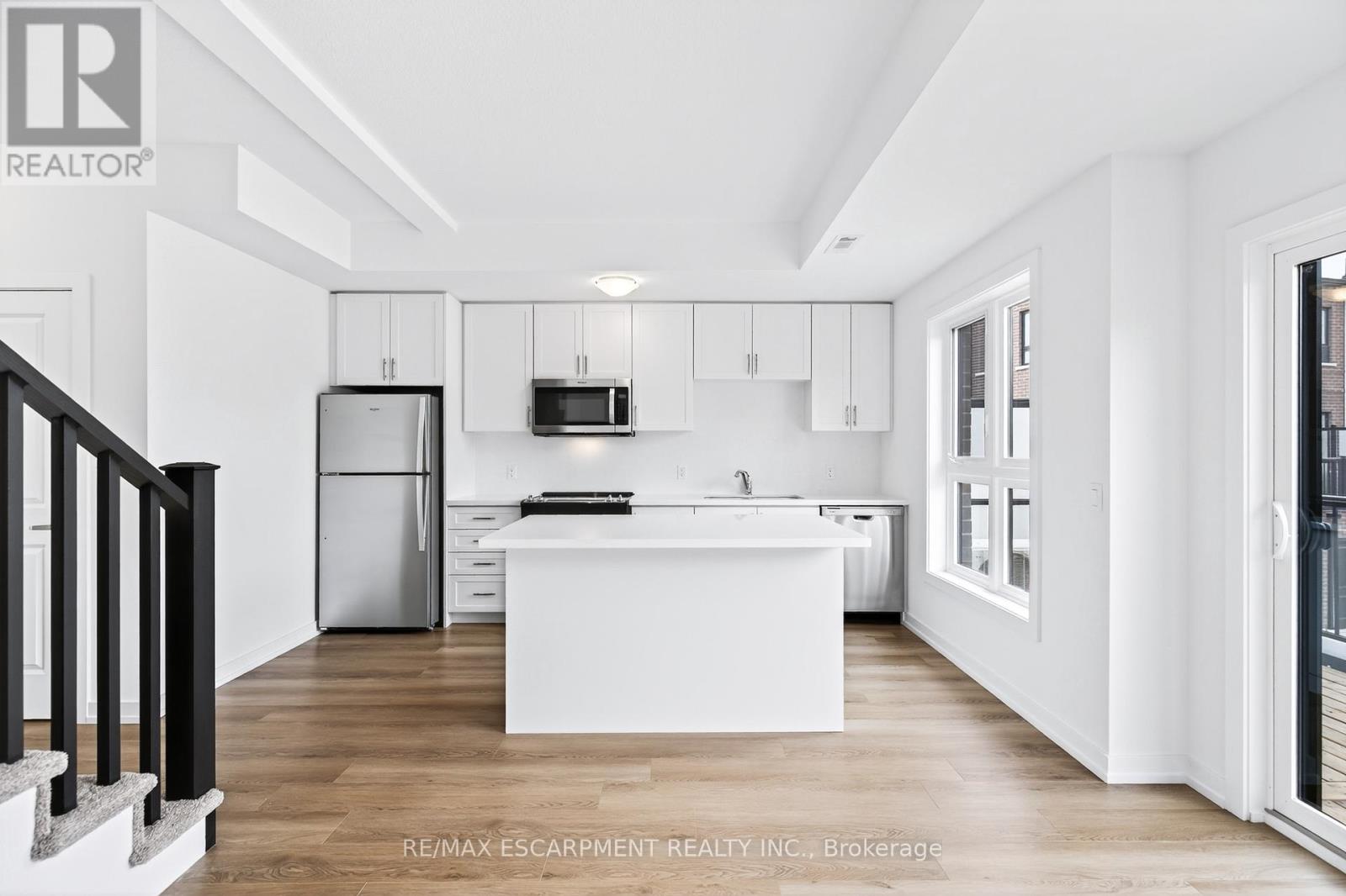 55 Great Falls Boulevard, Hamilton, Ontario  L8B 2A9 - Photo 14 - X12913726