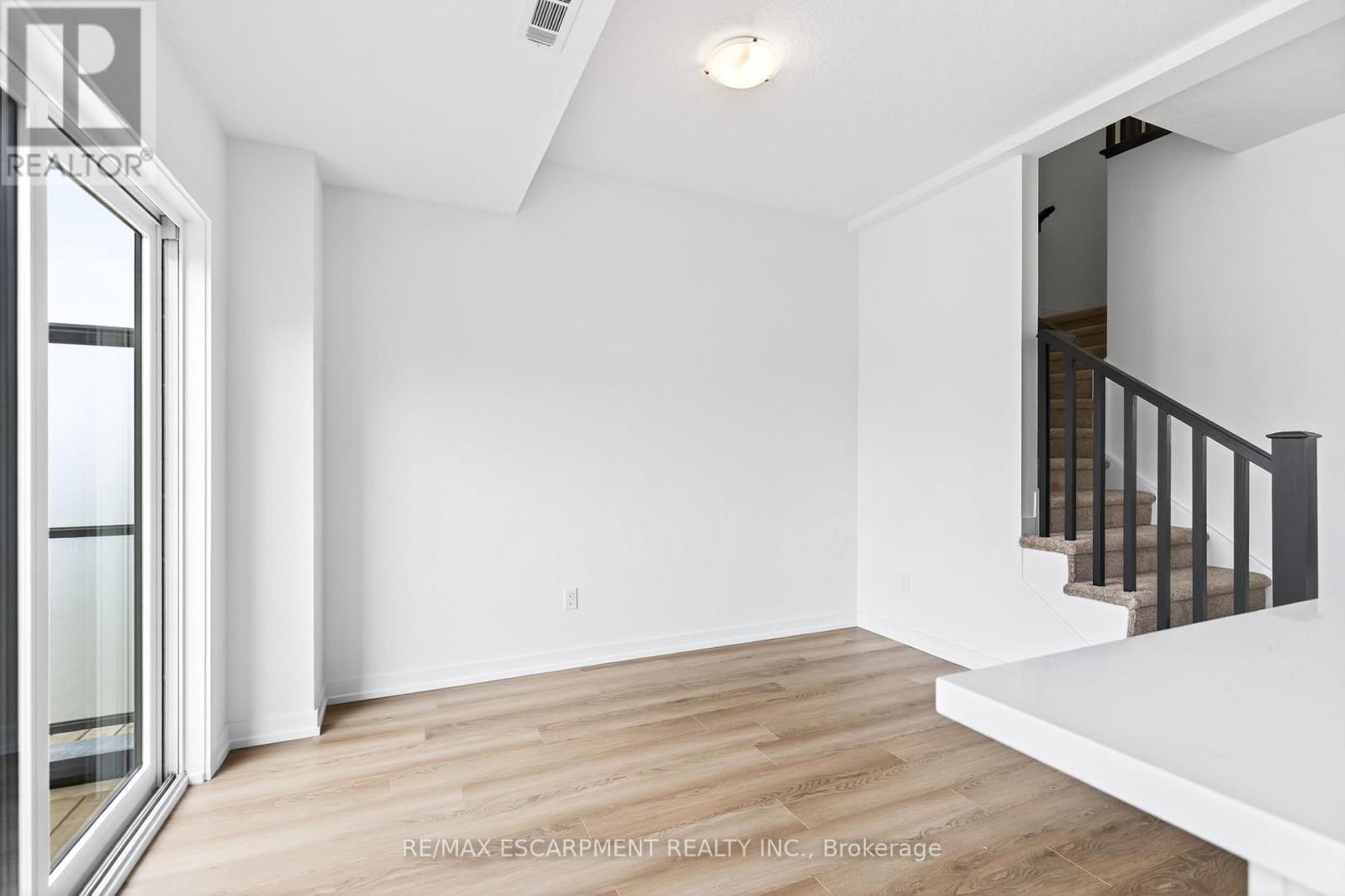 55 Great Falls Boulevard, Hamilton, Ontario  L8B 2A9 - Photo 20 - X12913726