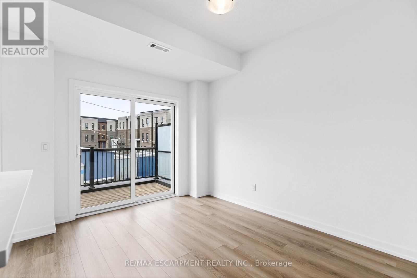 55 Great Falls Boulevard, Hamilton, Ontario  L8B 2A9 - Photo 22 - X12913726