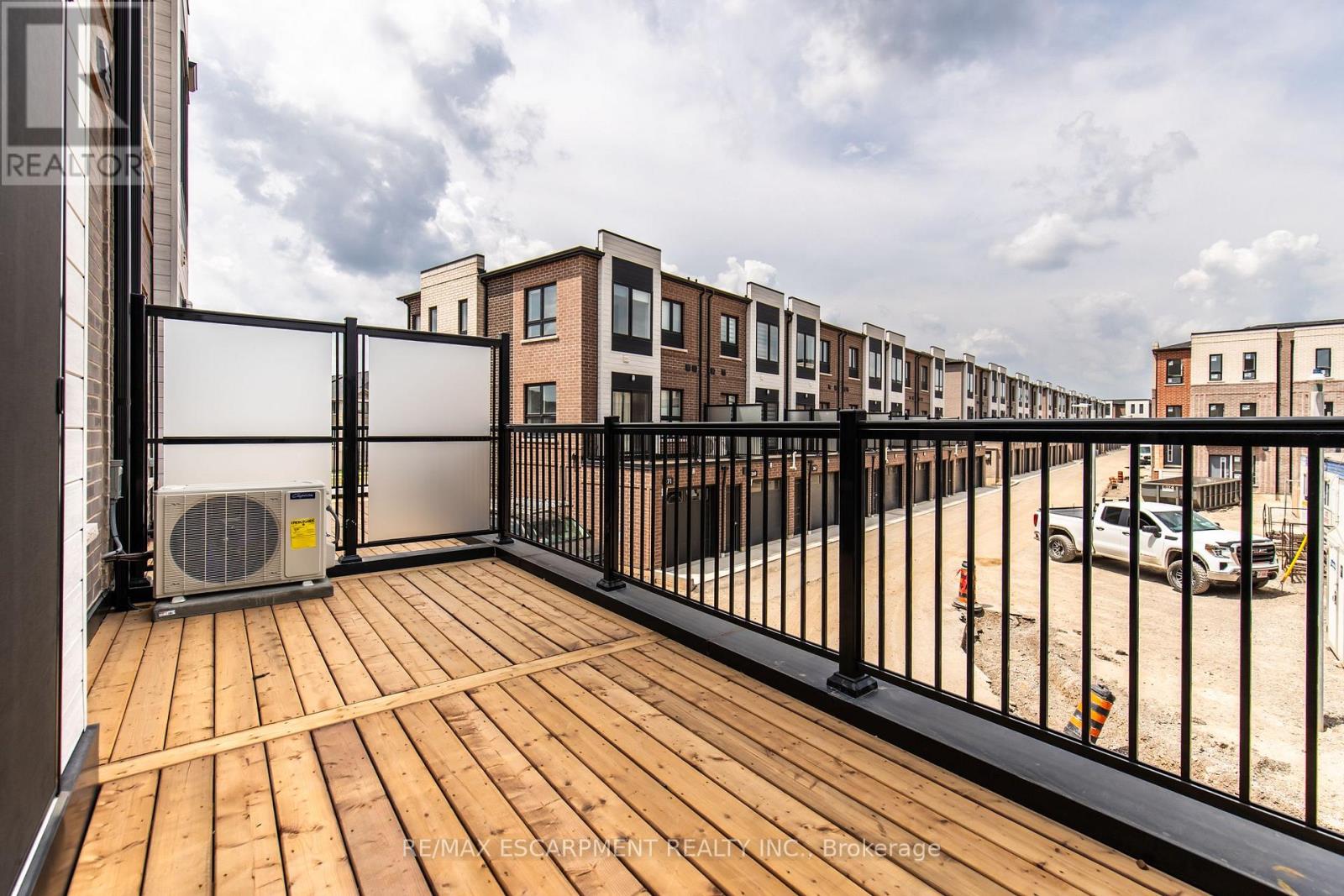 55 Great Falls Boulevard, Hamilton, Ontario  L8B 2A9 - Photo 26 - X12913726