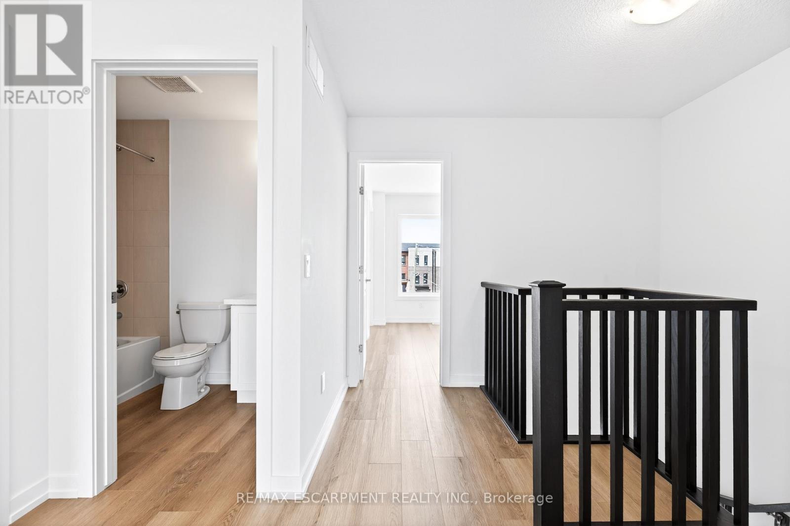 55 Great Falls Boulevard, Hamilton, Ontario  L8B 2A9 - Photo 29 - X12913726