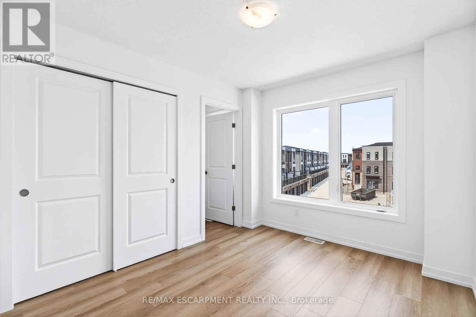 55 Great Falls Boulevard, Hamilton, Ontario  L8B 2A9 - Photo 34 - X12913726