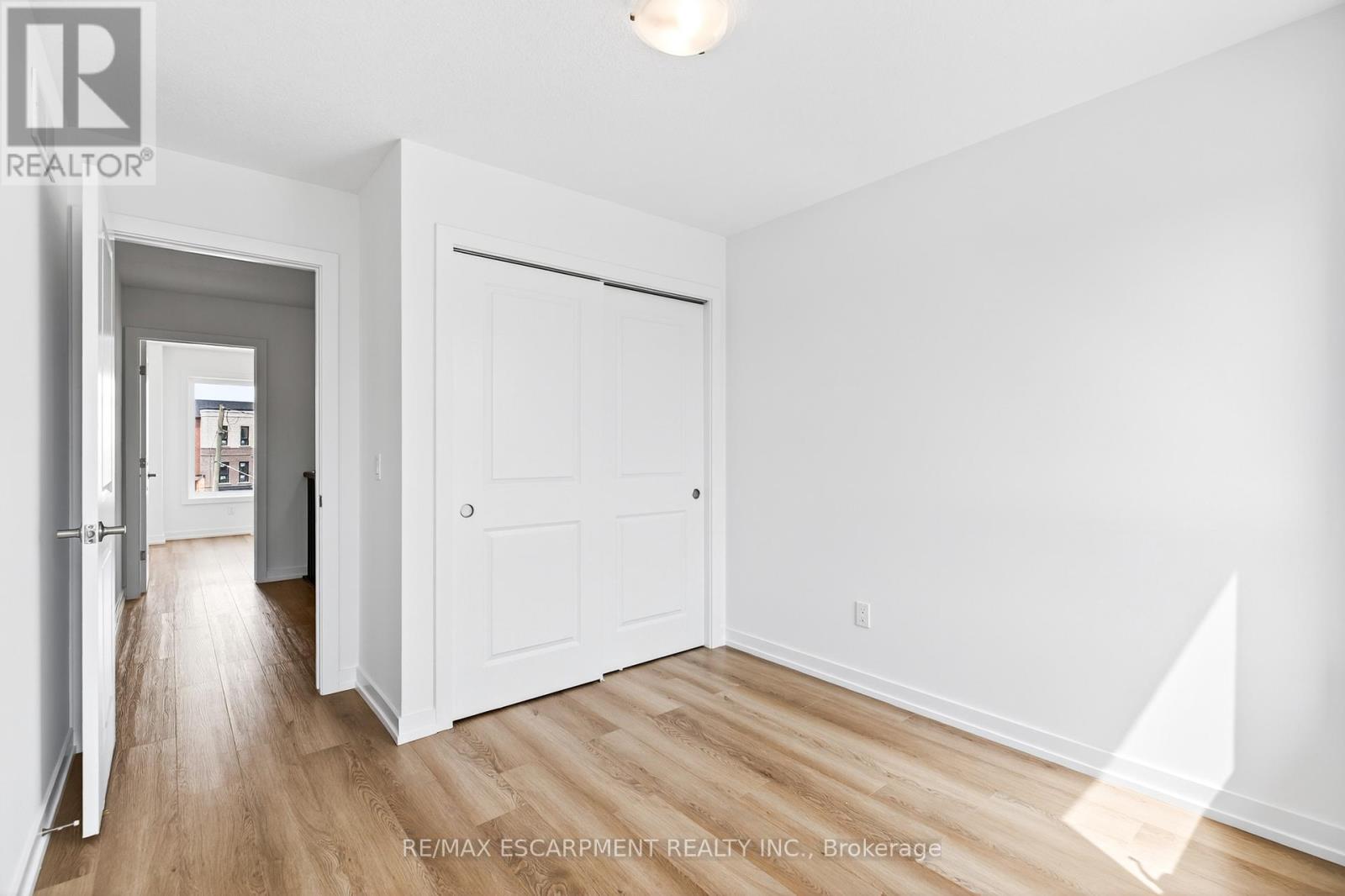 55 Great Falls Boulevard, Hamilton, Ontario  L8B 2A9 - Photo 36 - X12913726