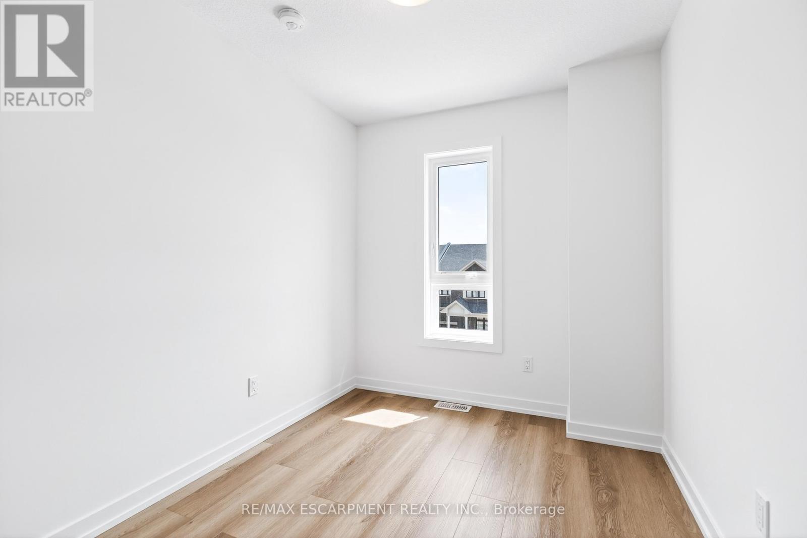 55 Great Falls Boulevard, Hamilton, Ontario  L8B 2A9 - Photo 40 - X12913726