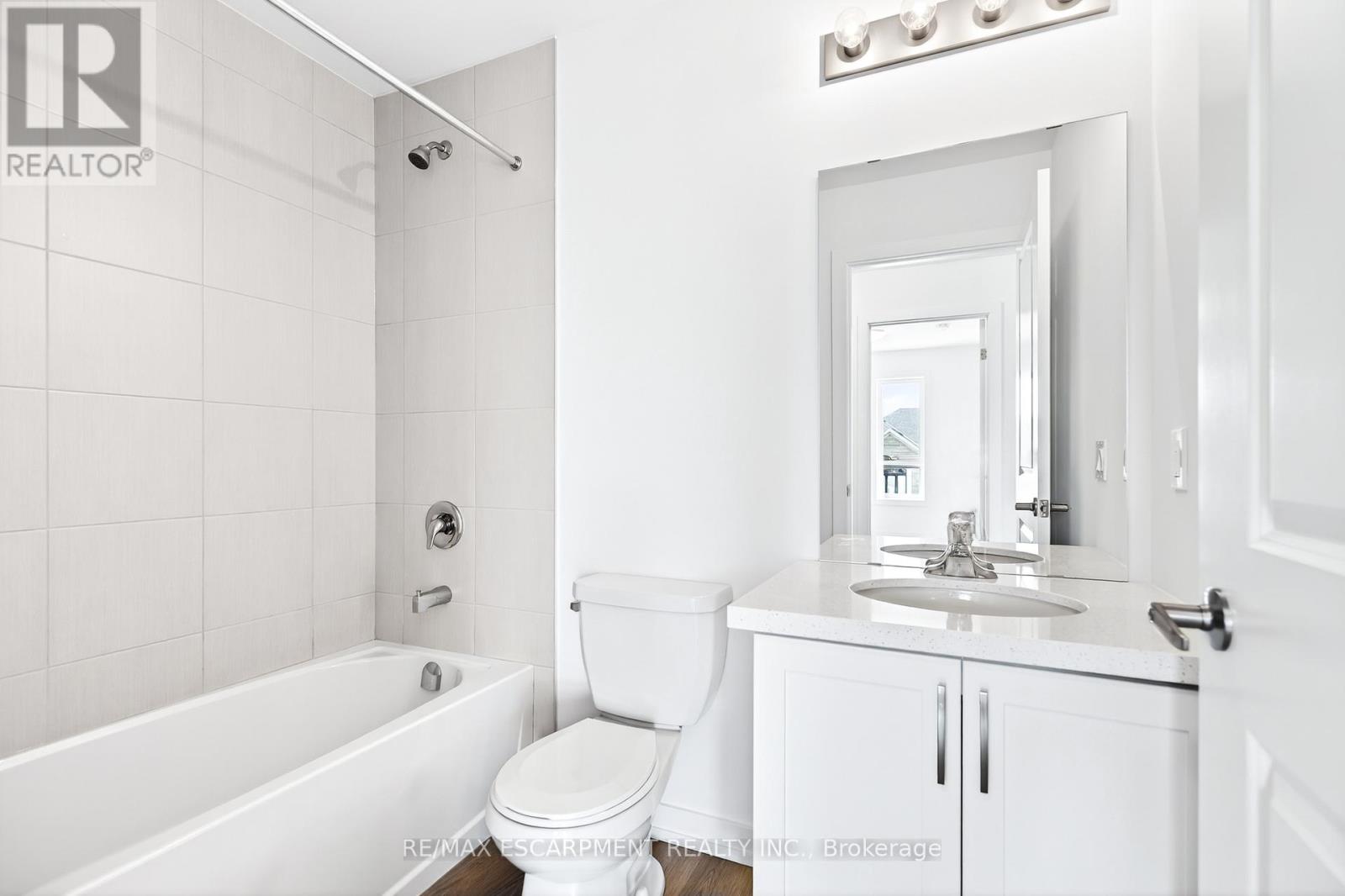 55 Great Falls Boulevard, Hamilton, Ontario  L8B 2A9 - Photo 42 - X12913726