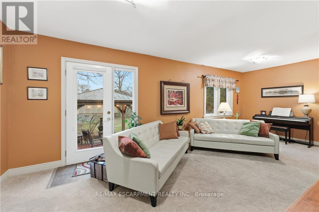 76 Knyvet Avenue, Hamilton, Ontario  L9A 3J5 - Photo 12 - X12913770