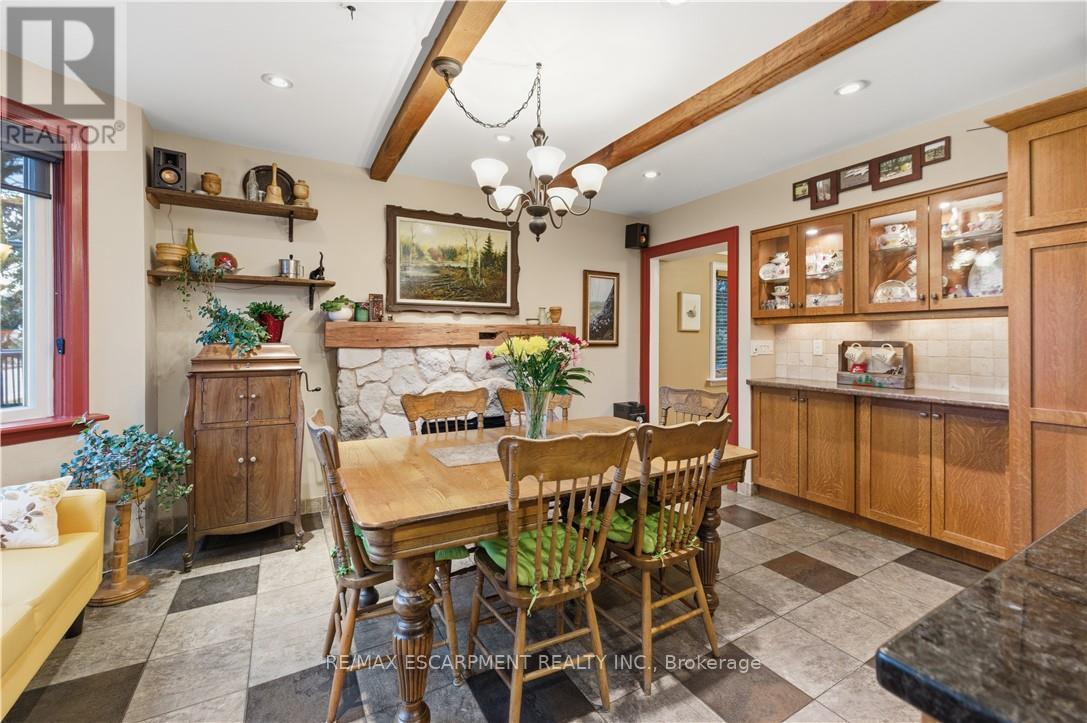 76 Knyvet Avenue, Hamilton, Ontario  L9A 3J5 - Photo 6 - X12913770