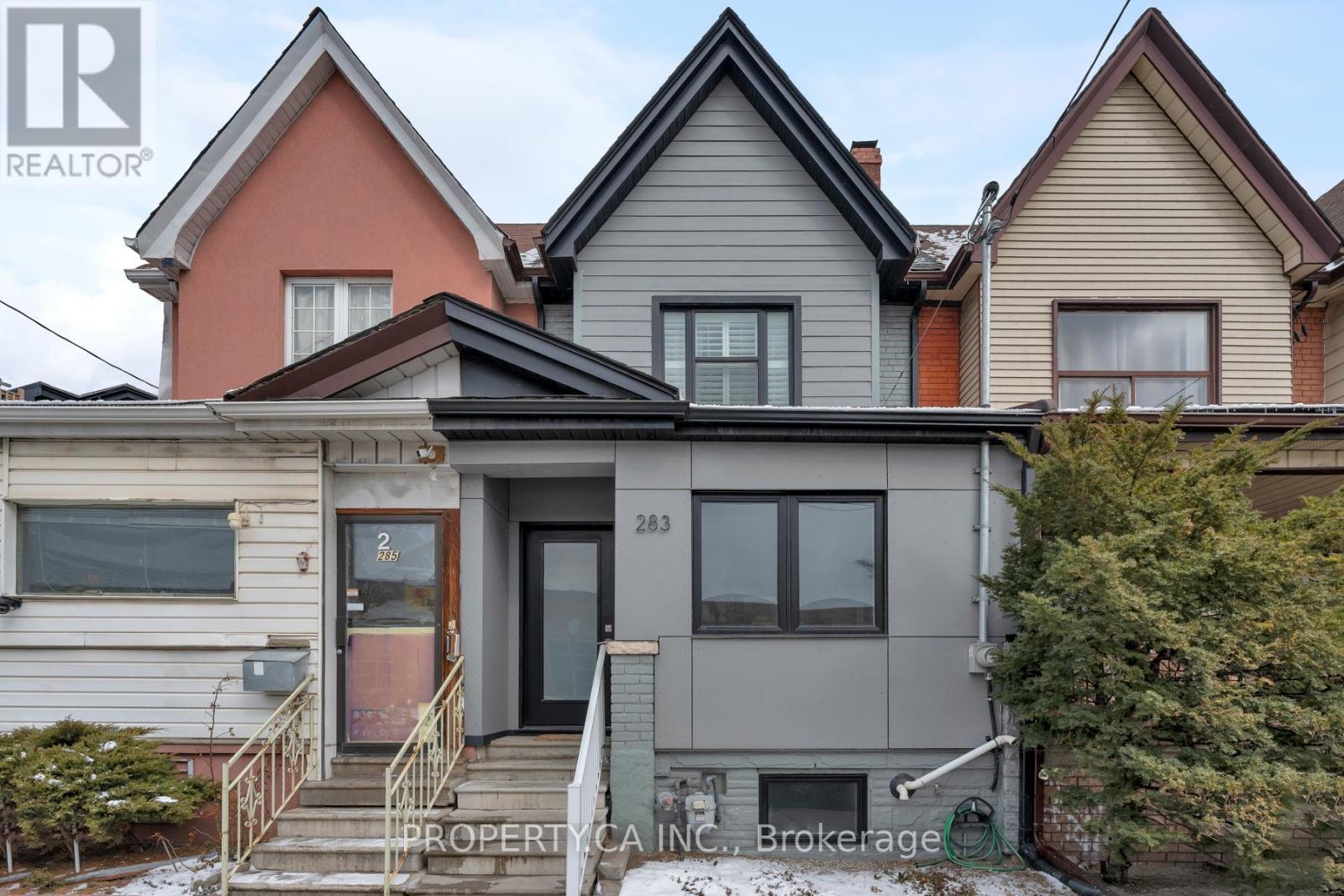 283 Lansdowne Avenue, Toronto, Ontario  M6K 2W2 - Photo 2 - C12896188