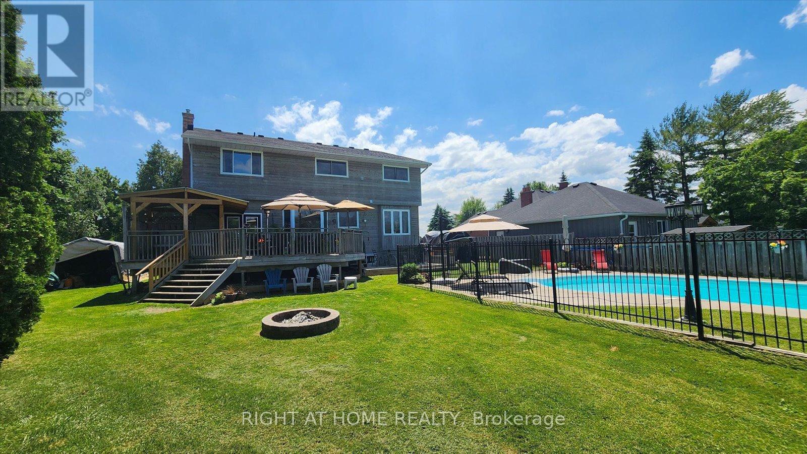 1252 Shore Acres Drive, Innisfil, Ontario  L0L 1R0 - Photo 43 - N12913548