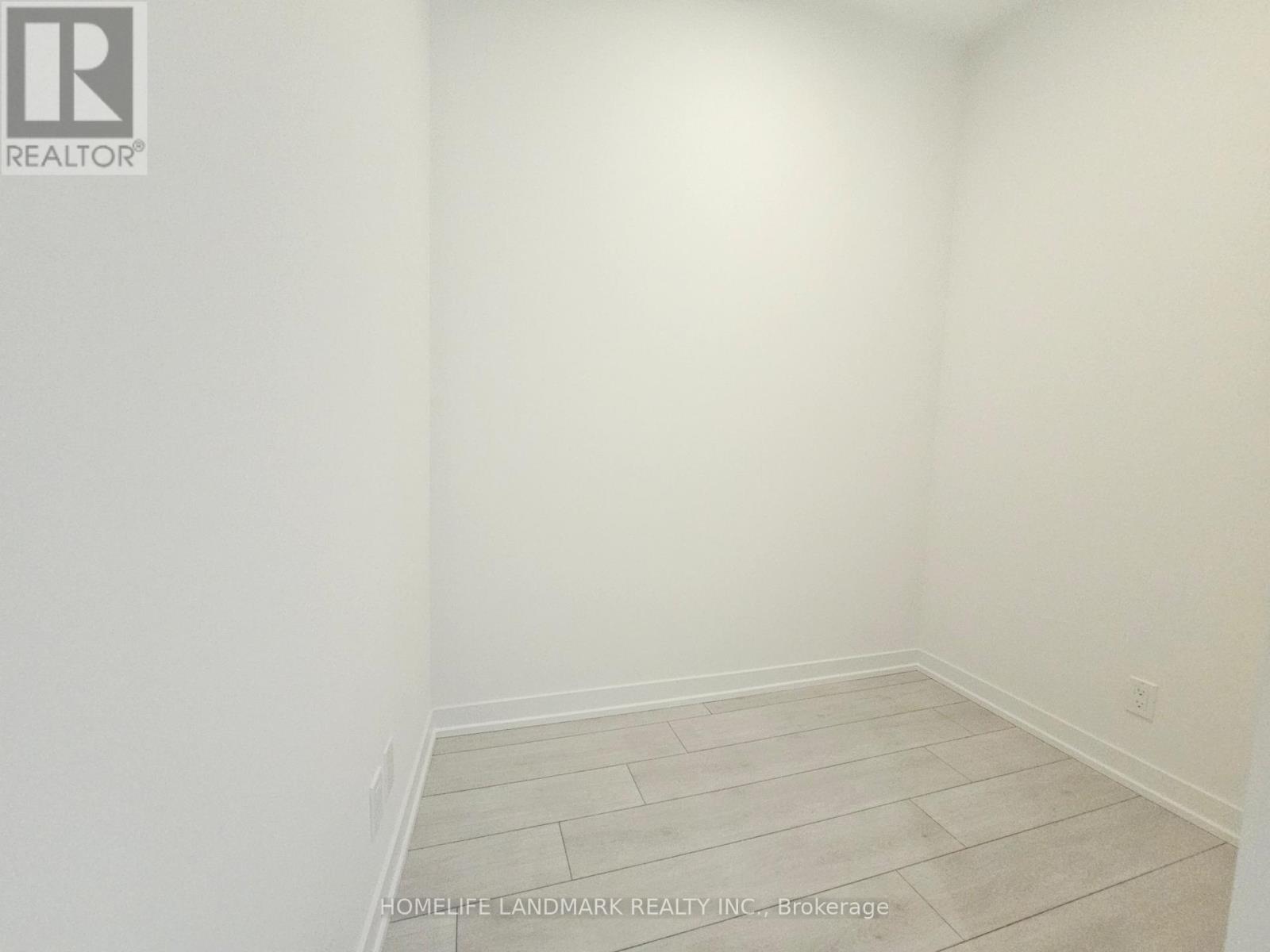 2104 - 39 Mary Street, Barrie, Ontario  L4N 1S9 - Photo 6 - S12894016