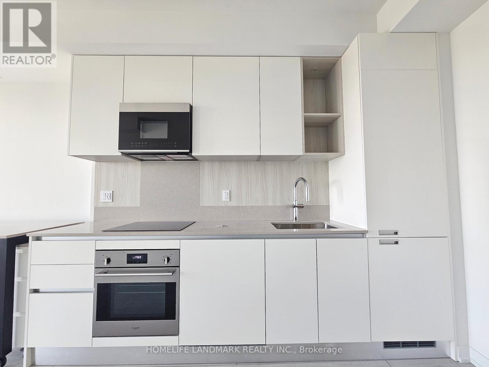 2104 - 39 Mary Street, Barrie, Ontario  L4N 1S9 - Photo 3 - S12894016