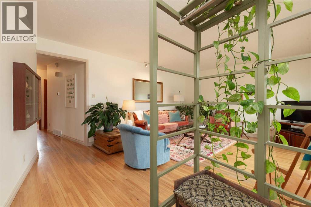 222 27 Street S, Lethbridge, Alberta  T1J 3R6 - Photo 4 - A2294375