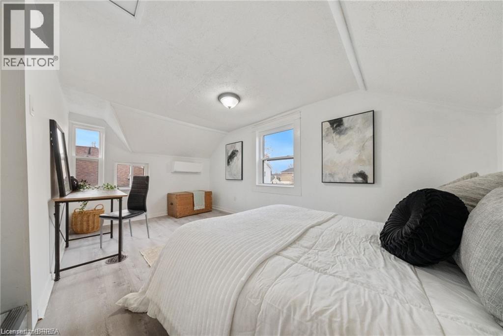 68 Oak Street, Brantford, Ontario  N3T 2B1 - Photo 19 - 40801328