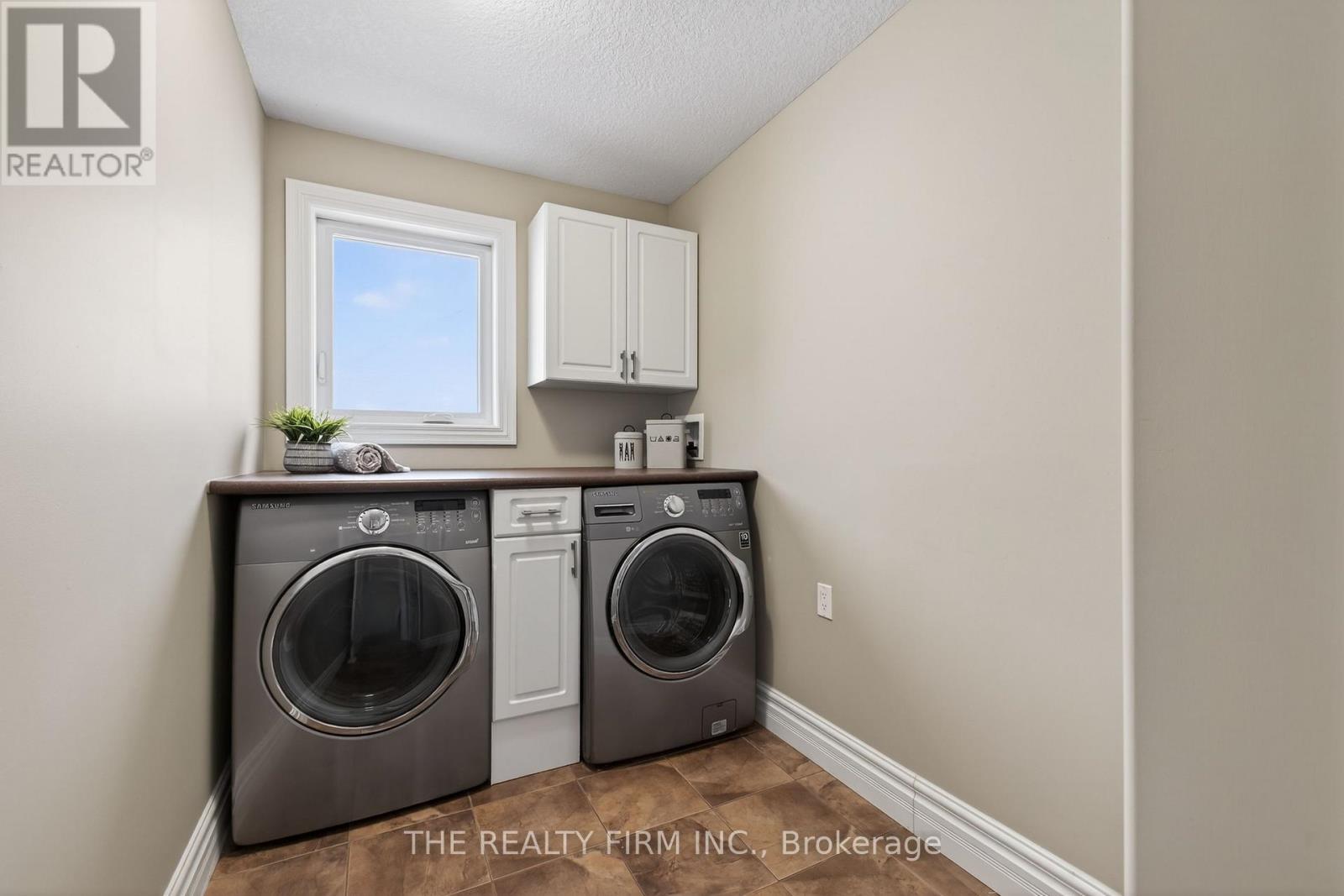 3433 Settlement Trail, London South, Ontario  N6P 0C3 - Photo 32 - X12913800