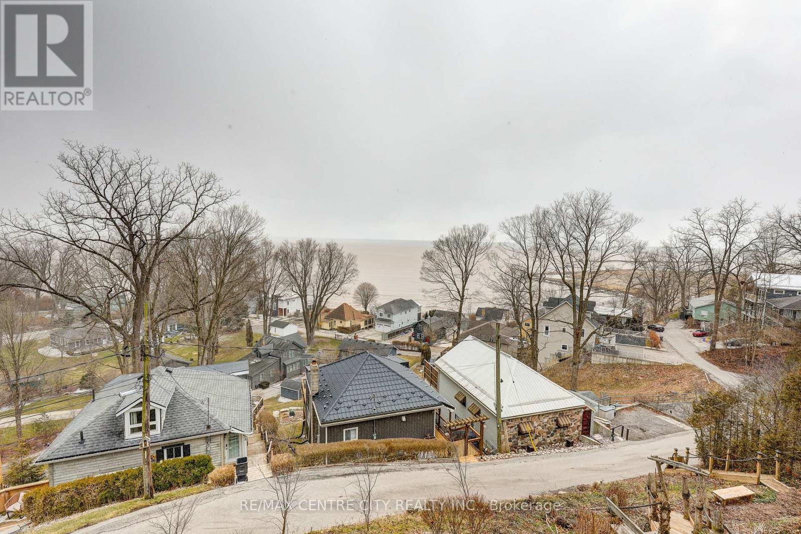 205 Cornell Drive, Central Elgin, Ontario  N5L 1A5 - Photo 12 - X12913990