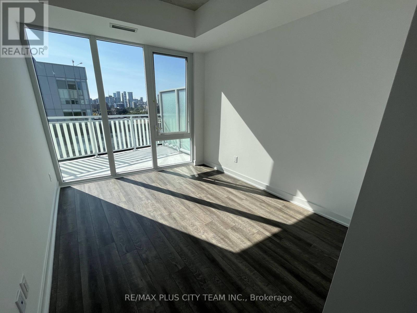 1402 - 45 Baseball Place, Toronto, Ontario  M4M 0H1 - Photo 4 - E12787636