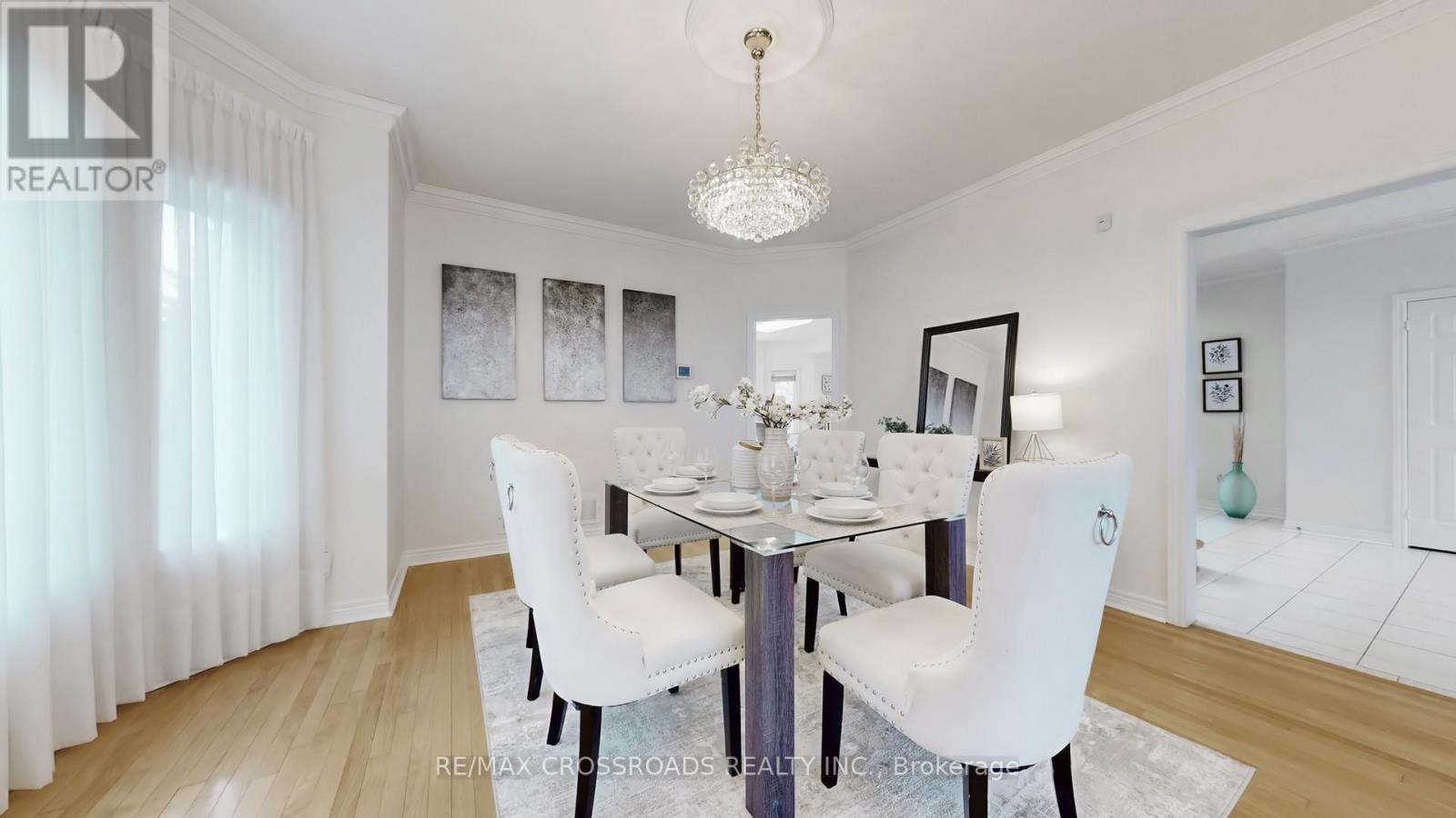 73 Reansbury Crescent, Markham, Ontario  L6C 1Y3 - Photo 6 - N12912830