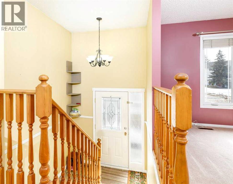 32 Greig Drive, Red Deer, Alberta  T4P 2R1 - Photo 3 - A2294991