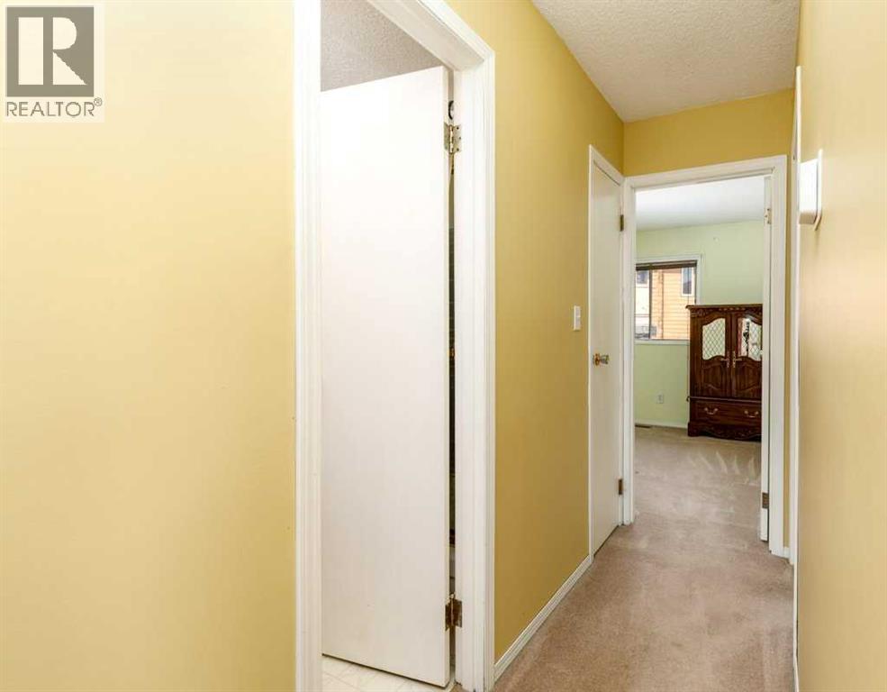 32 Greig Drive, Red Deer, Alberta  T4P 2R1 - Photo 11 - A2294991