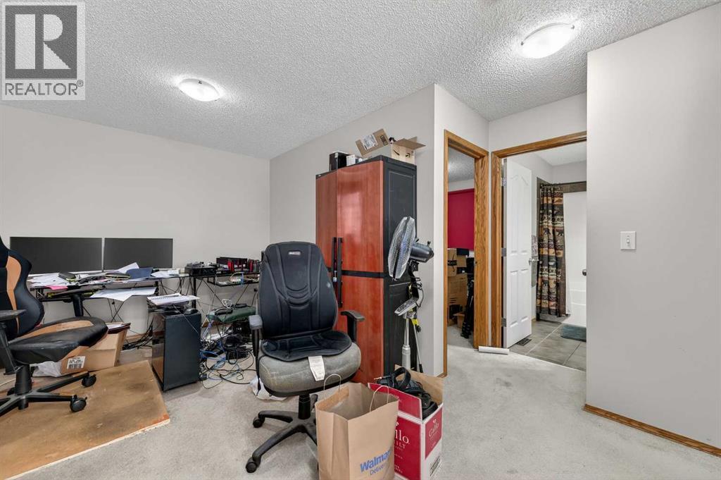 744 Luxstone Landing Sw, Airdrie, Alberta  T4B 3L1 - Photo 14 - A2294923