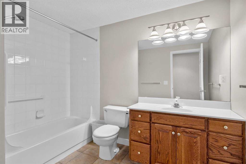 108 Sienna Hills View Sw, Calgary, Alberta  T3H 2Y8 - Photo 43 - A2295069