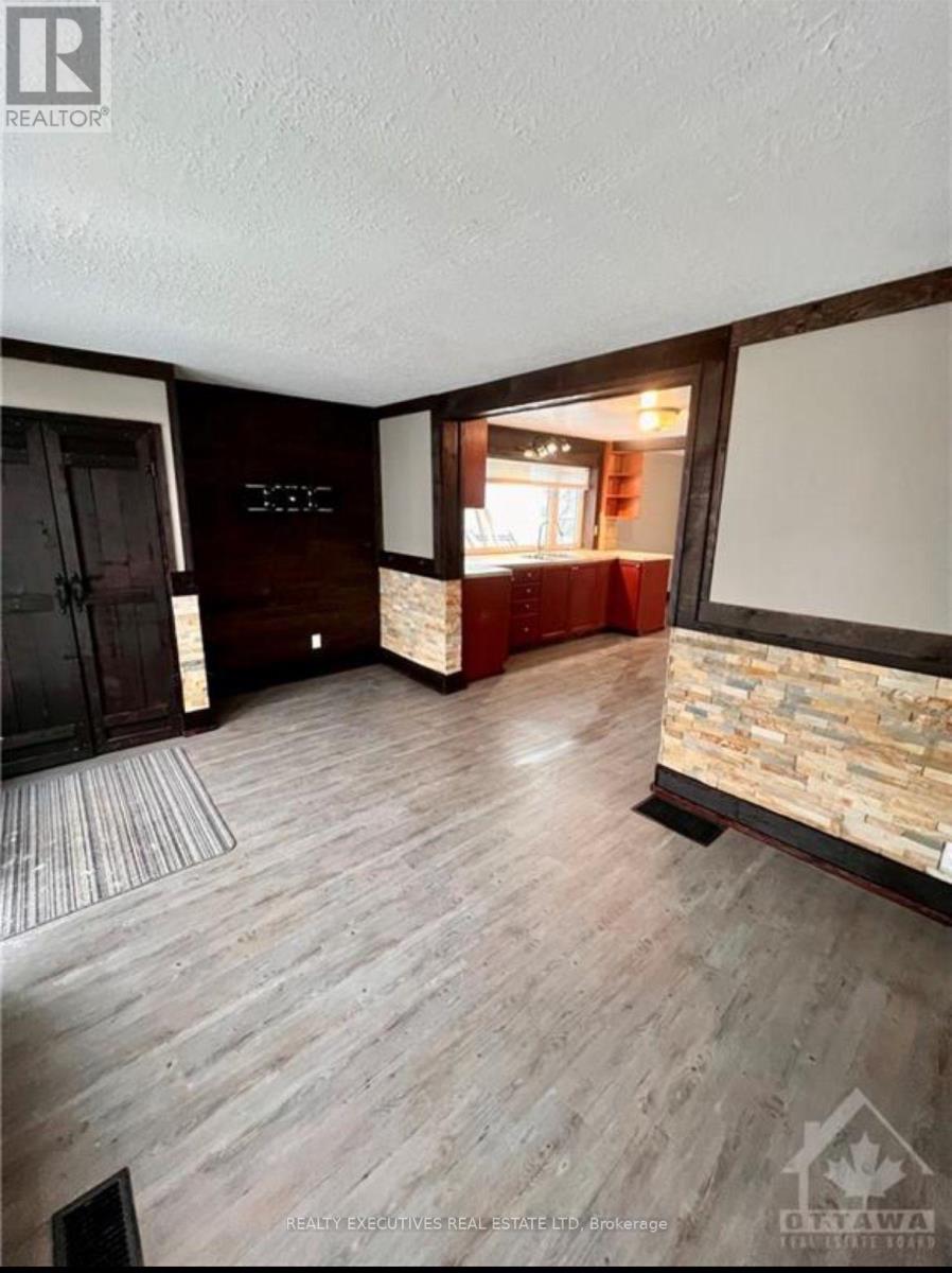 18 Mill Street, North Dundas, Ontario  K0C 1H0 - Photo 14 - X12913928