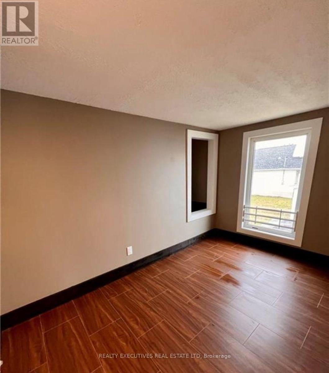 18 Mill Street, North Dundas, Ontario  K0C 1H0 - Photo 20 - X12913928