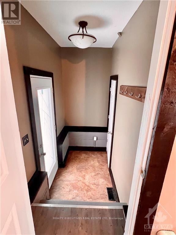 18 Mill Street, North Dundas, Ontario  K0C 1H0 - Photo 21 - X12913928