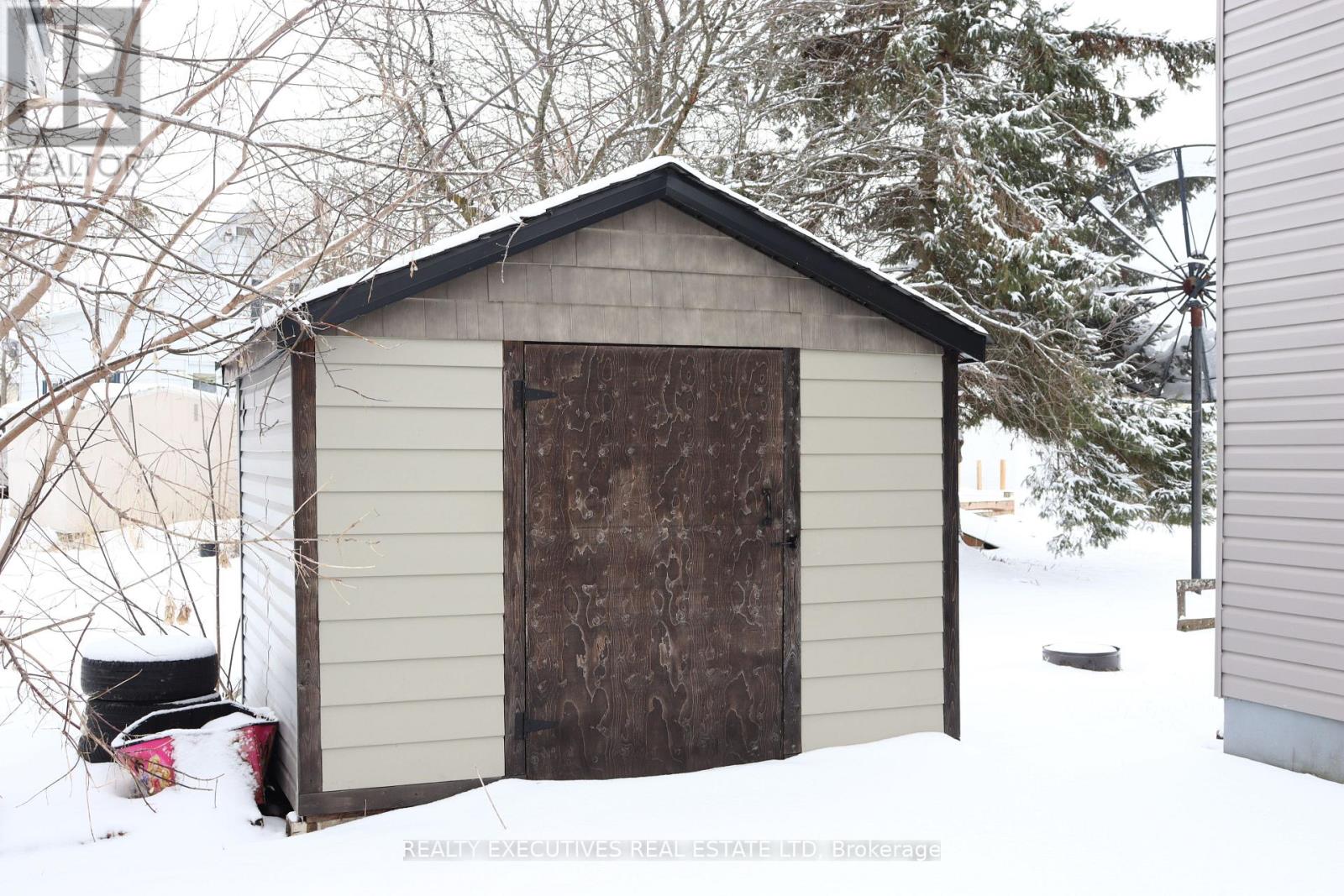 18 Mill Street, North Dundas, Ontario  K0C 1H0 - Photo 3 - X12913928