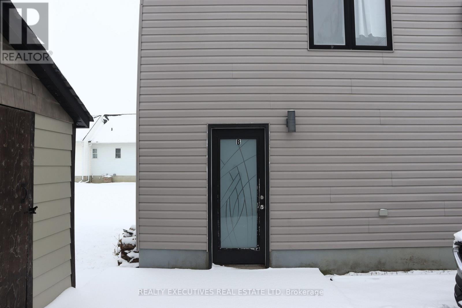 18 Mill Street, North Dundas, Ontario  K0C 1H0 - Photo 4 - X12913928