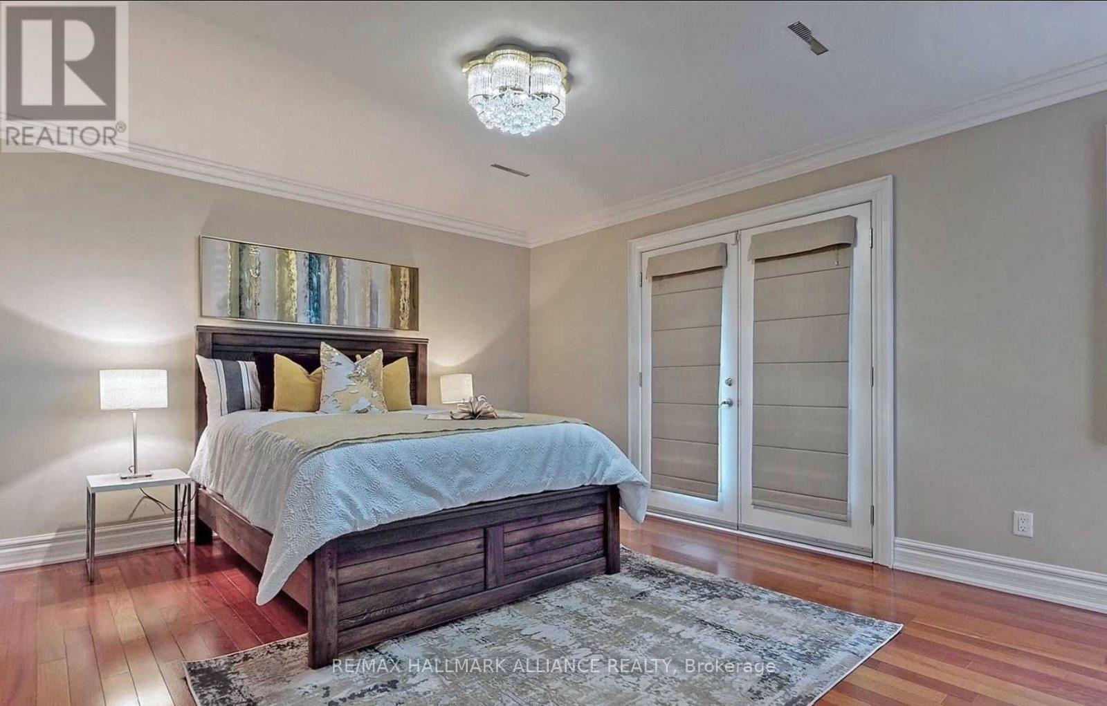 2413 Robin Drive, Mississauga, Ontario  L5K 1S8 - Photo 24 - W12828554