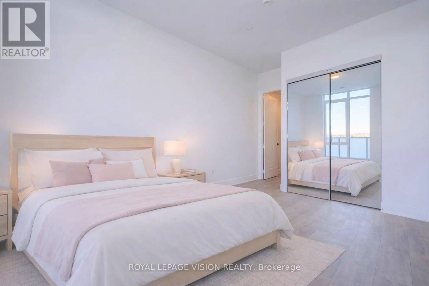 214 - 858 Dupont Street, Toronto (Dovercourt-Wallace Emerson-Junction), Ontario  M6G 0C1 - Photo 4 - W12761230